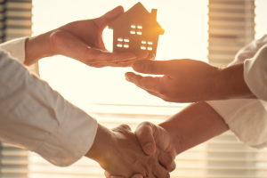 Your Guide Through Canada’s Mortgage Maze: The Value of a Mortgage Broker